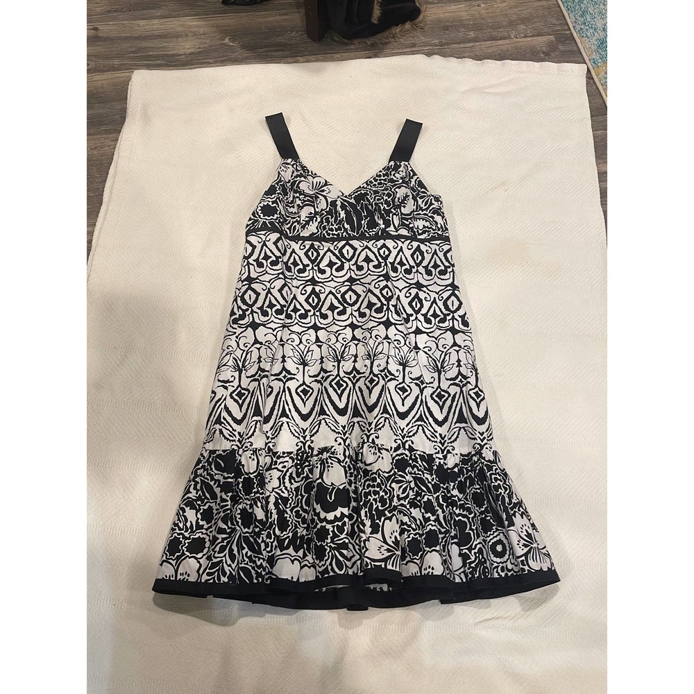 Ann Taylor size 12 black and white floral sundress in very good condition
